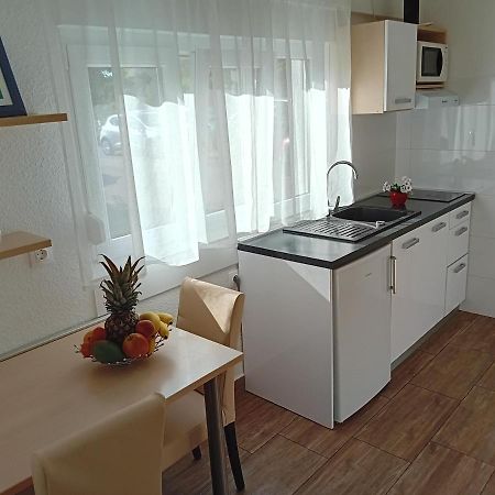 Apartment Nikol Pula Zewnętrze zdjęcie