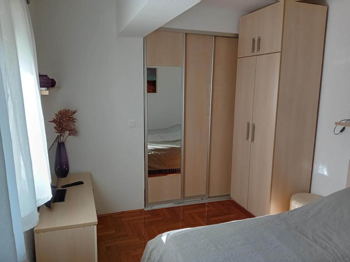 Apartment Nikol Pula Zewnętrze zdjęcie